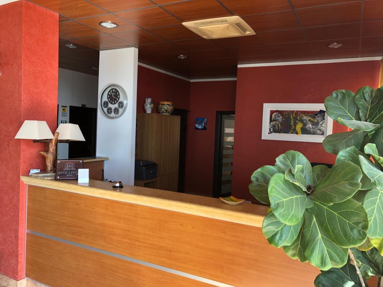 安提卡波拉住宅酒店 圣莱昂 外观 照片